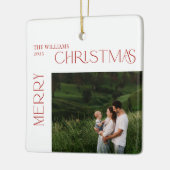 Moderne vrolijke kerst rode bessen botanische foto keramisch ornament (Links)