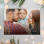 Moderne, vrolijke kerstscript, volledige foto Gold Folie Feestdagenkaart<br><div class="desc">Dit moderne, vrolijke kerstscript met volledige fotogolf-folie-vakantiekaart is perfect voor je minimalistische shabby-chic boho-witte en gouden feestelijke groet. De minimale witte handgeschreven kalligrafie is delicaat en robuust, terwijl het klasje en elegant blijft. Het ontwerp weerspiegelt een eenvoudige, volledig witte winterdag en roept herinneringen op aan een meer simplistisch leven. U...</div>