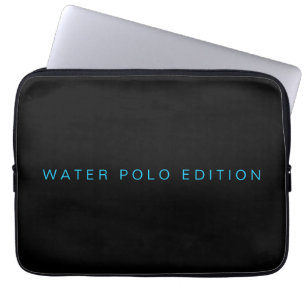Moderne Waterpolo Edition Typografie Laptop Sleeve