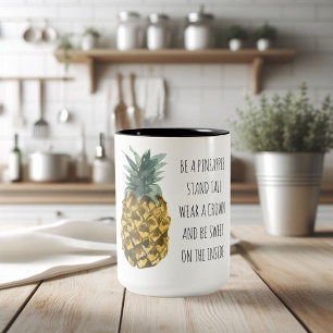 Moderne Waterverf ananas & positieve funny Quote Tweekleurige Koffiemok