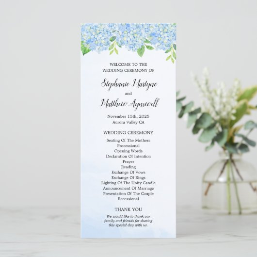Moderne Waterverf Blue Hydrangea Wedding Ceremony Programmakaart (Staand voorkant)