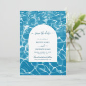 Moderne Waterverf Blue Ocean Beach bruiloft Save The Date (Staand voorkant)