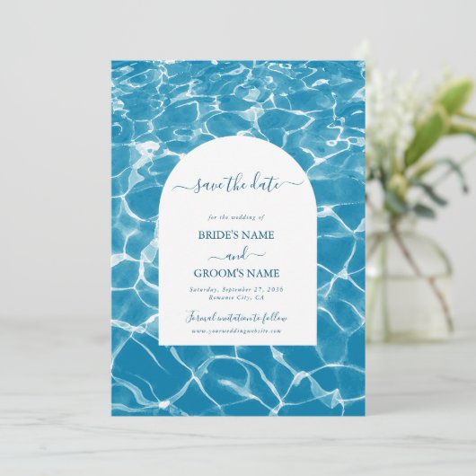 Moderne Waterverf Blue Ocean Beach bruiloft Save The Date (Staand voorkant)