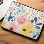 Moderne Waterverf Floral Pattern Laptop Sleeve<br><div class="desc">Mooie waterverf stijl illustratie.</div>