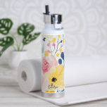 Moderne Waterverf Floral Pattern Waterfles<br><div class="desc">Mooie waterverf stijl illustratie.</div>
