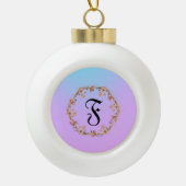 Moderne waterverf gradiëntbloemen Monogram naam Keramische Bal Ornament (Voorkant)