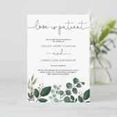 Moderne Waterverf Greenery Love is Patient Wedding Kaart (Staand voorkant)