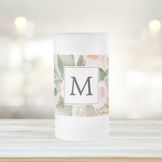 Moderne Waterverf roze bloemen monogrammen Matglas Bierpul
