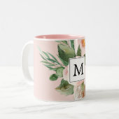 Moderne Waterverf roze bloemen monogrammen Tweekleurige Koffiemok (Voorkant links)