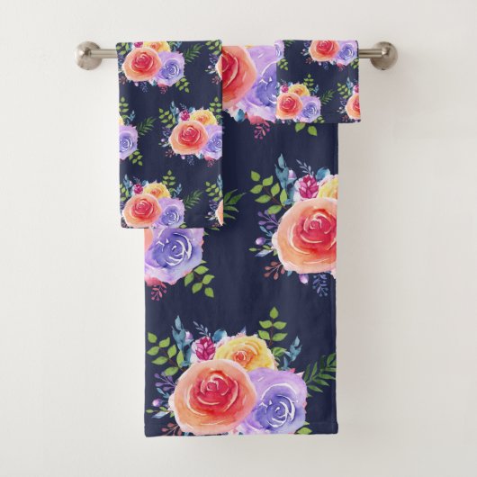 Moderne Waterverf Rozen Floral Bouquet Pattern Bad Handdoek (Insitu)