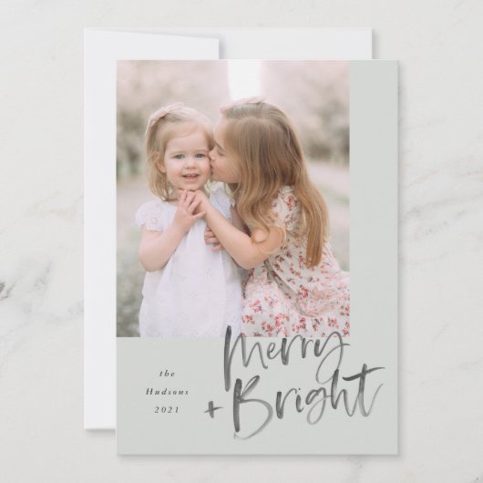 Moderne Waterverf Script Sage Green Merry Bright Feestdagenkaart (Voorkant)