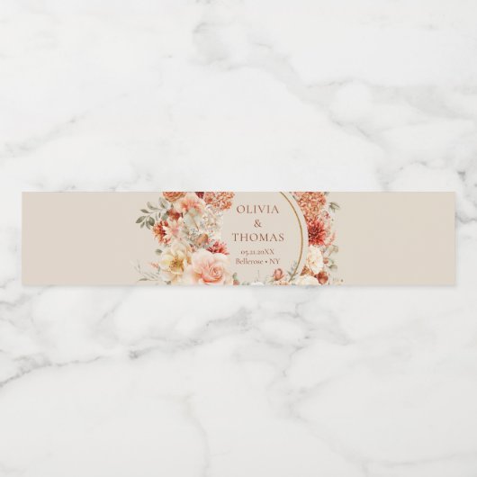 Moderne waterverf terracotta bordeauxrood bloesem waterfles etiket (Enkel label)