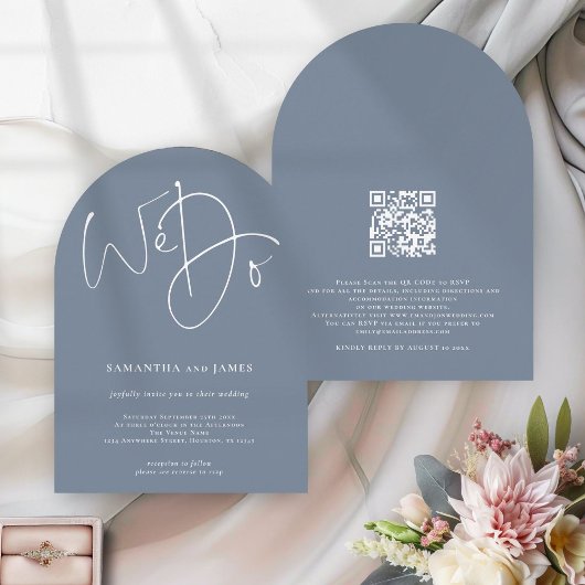 Moderne We doen Script Dusty Blue QR Code Wedding Kaart
