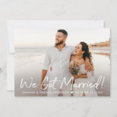 Moderne We Got Married witte script trouwfoto Aankondiging (Voorkant)