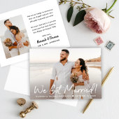 Moderne We Got Married witte script trouwfoto Aankondiging