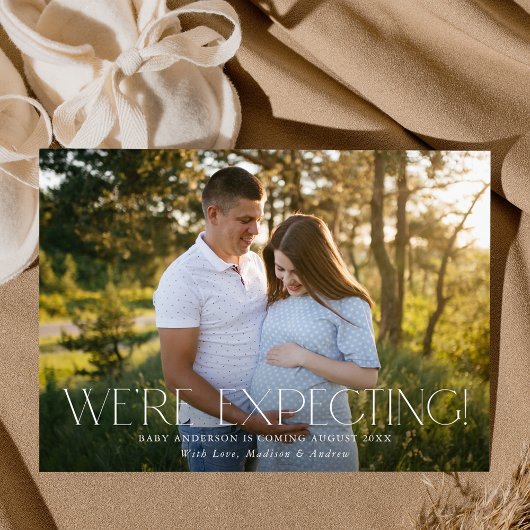 Moderne We Verwachten Fotozwangerschap Aankondiging