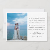 Moderne 'We Zijn Getrouwd' Witte Script Trouwfoto Aankondiging (Achterkant)