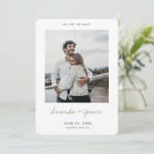 Moderne weddenschapskaart met foto save the date (Staand voorkant)