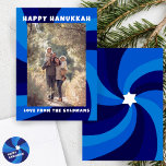 Moderne wervelster van David HAPPY HANUKKAH CUSTOM Feestdagenkaart<br><div class="desc">Perfecte kaart voor een Joods feest! Met de hand gemaakte kunst voor jou. VOLLEDIG ! Klik hierboven op "Personaliseren" om de tekst te bewerken en een foto toe te voegen. Klik op "Bewerken met ontwerpgereedschap" om de lettertypen, kleuren en plaatsingen aan te passen. Design is ook beschikbaar als digitale download...</div>