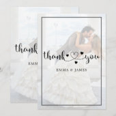 Moderne Whimsical Calligraphy Overlay Photo Weddin Bedankkaart (Voorkant / Achterkant)