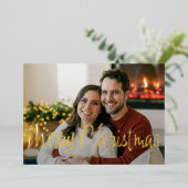 Moderne Whimsical Geborstelde Script Foto Kerstmis Folie Feestdagenkaart (Staand Voorkant)
