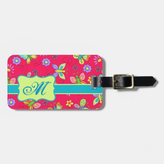 Moderne Whimsy Butterflies op Red Monogram Persona Bagagelabel (Voorkant horizontaal)
