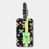 Moderne Whimsy Butterflies op zwart Monogram Bagagelabel (Voorkant verticaal)