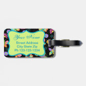 Moderne Whimsy Butterflies op zwart Monogram Bagagelabel (Achterkant horizontaal)