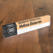 Moderne White Peach Black Employee Company Logo Naambordje (Zijkant)