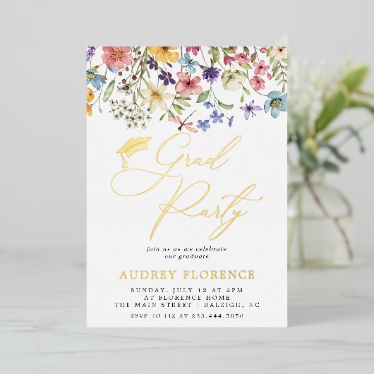 Moderne Wildbloemen Bloemen Foto Graduation Party Folie Uitnodiging (Staand Voorkant)