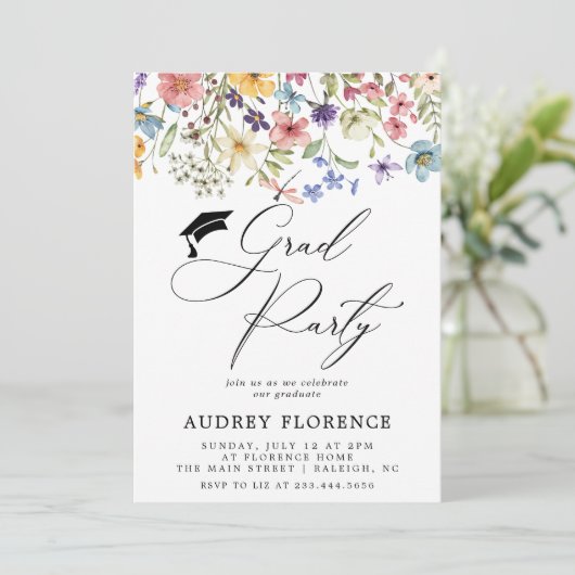 Moderne Wildbloemen Bloemen Foto Graduation Party Kaart (Staand voorkant)