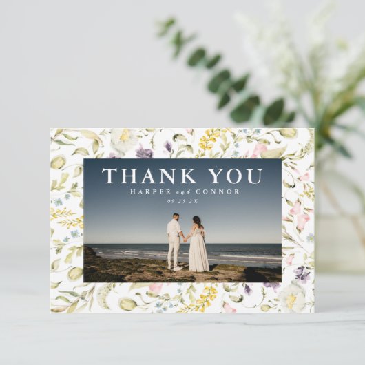 Moderne wilde bloem Elegant Spring Foto Bedankkaart (Staand voorkant)