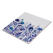 Moderne Wildflower Donkerblauw & Witte Bloemen Tegeltje (Zijkant)