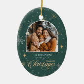 Moderne Winter Sneeuwvlokken Foto Groene Kerstmis Keramisch Ornament (Voorkant)