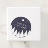 Moderne winterbomen met winterslaap bedankjes labels (In situ)