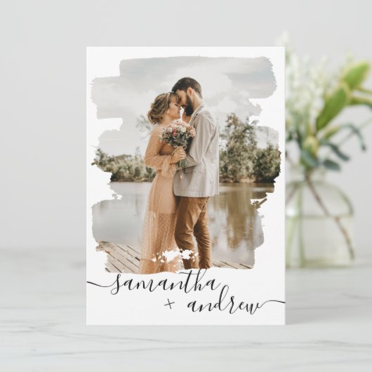 Moderne witpenseelscript 2 foto's bruiloft kaart (Staand voorkant)