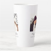 Moderne witte aangepaste vrolijke kerstfoto latte mok (Voorkant)