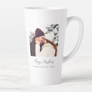 Moderne witte aangepaste vrolijke kerstfoto latte mok