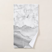 Moderne witte agaat zilveren monogram marmeren bad handdoek (Handdoek)