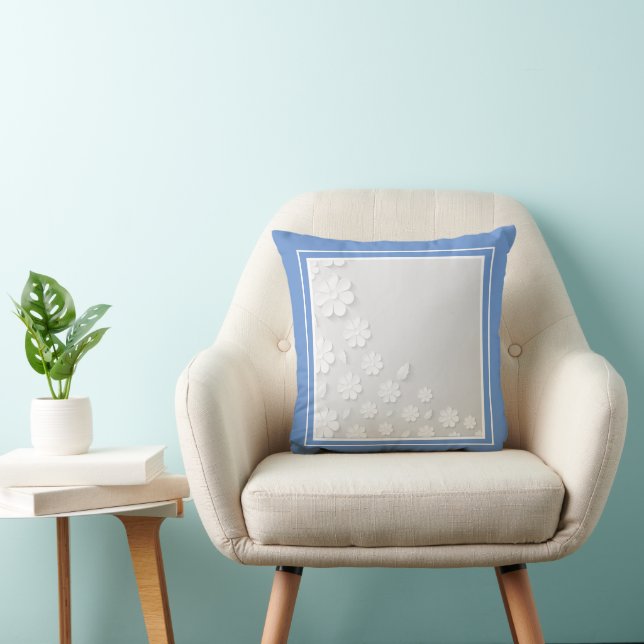Moderne witte bloemen op blauw kussen (Stoel)
