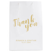 Moderne witte en gouden huwelijksgunst in scriptle medium cadeauzakje (Voorkant)