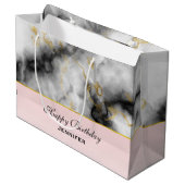Moderne witte grijze marmer met Gold Ribbon Birthd Groot Cadeauzakje (Voorkant Gekanteld)