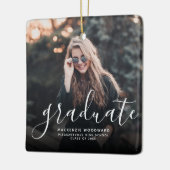 Moderne witte handgeschreven foto afstuderen keramisch ornament (Links)