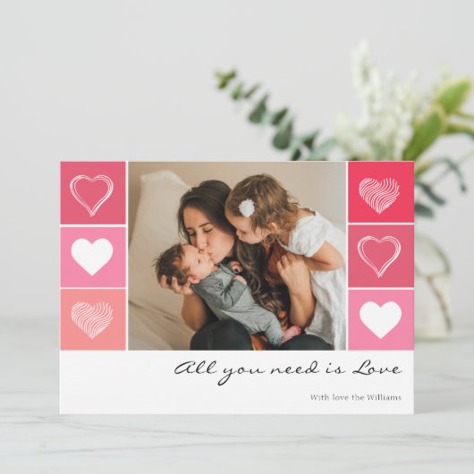 Moderne witte harten rode en roze foto-Valentijn Feestdagenkaart (Staand voorkant)