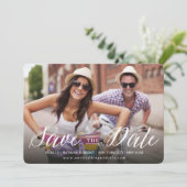 Moderne witte kalligrafie script minimalistische f save the date (Staand voorkant)