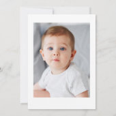 Moderne Witte Kruis Blauwe Bloemen Toewijding Kaart (Achterkant)