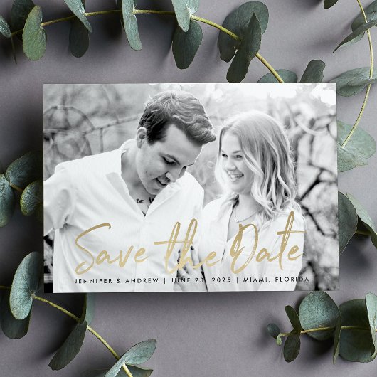 Moderne witte marmeren gouden script foto save the date