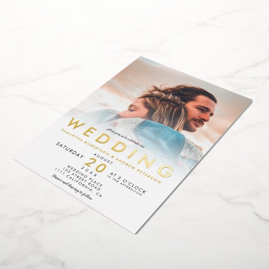 Moderne witte ombre simpele 2 foto's bruiloft folie uitnodiging (Gedraaid)