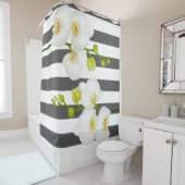 Moderne witte orchideeën & dikke witte strepen douchegordijn (In situ)