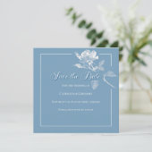 Moderne Witte Rozen Stofblauwe Bloemige Bruiloft Save The Date (Staand voorkant)